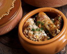 Жаркое из курицы с грибами по-русски