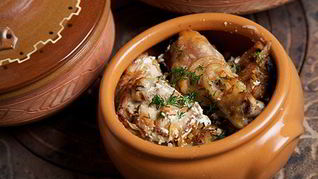 Жаркое из курицы с грибами по-русски