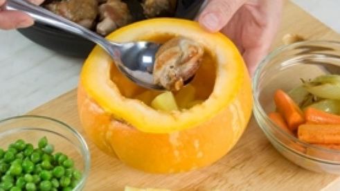 жаркое из курицы с лисичками