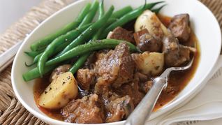 Жаркое из свинины с грибами