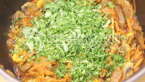 жаркое с грибами в томатном соусе из протертых помидоров