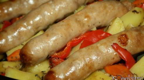 жаркое с колбасками в духовке