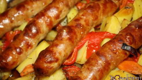жаркое с колбасками в духовке