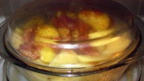 жаркое с тушенкой