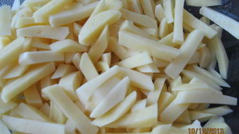 жаркое в горшочках с котлетами