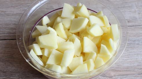 жаркое в мультиварке из свинины с картошкой