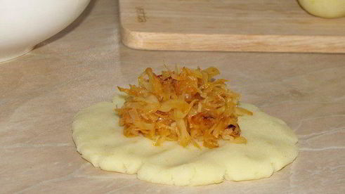 картофельные зразы с капустой из духовки