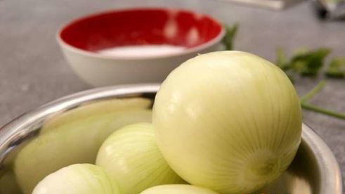 мясные зразы с яйцом и луком