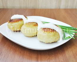 Зразы картофельные с грибами и луком