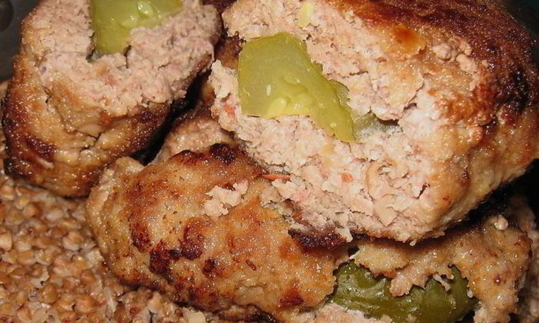 Рецепт зраз с соленым огурчиком