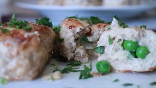 Зразы щучьи с зеленым горошком