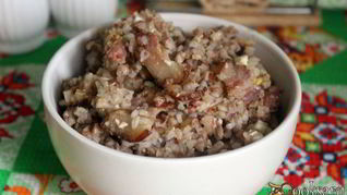 Ароматная гречка с копченой грудинкой
