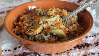 Гречка с грибами и морковью