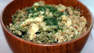 Гречка с папоротником и кальмарами