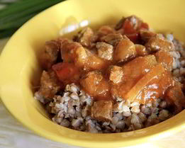 Гречка со свининой с подливкой