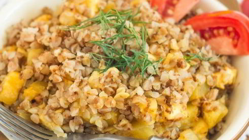 гречневая каша с кабачками и адыгейским сыром