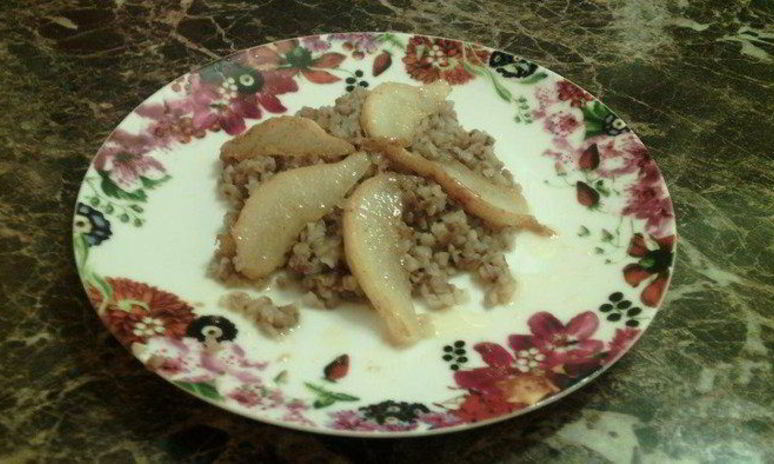 Рецепт гречневой каши с карамелизированными грушами