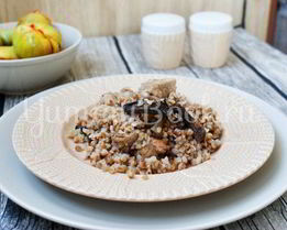 Гречневая каша с мясом и грибами в мультиварке