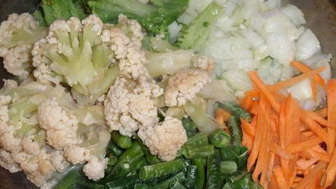 зеленая гречка с овощами