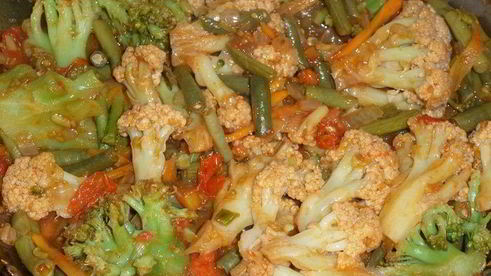 зеленая гречка с овощами