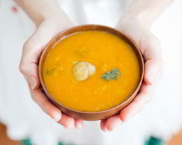 Каша из белого риса и желтой тыквы