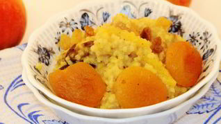 Каша пшенная на яблочном соке