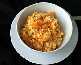 Каша пшенная с курагой и тыквой