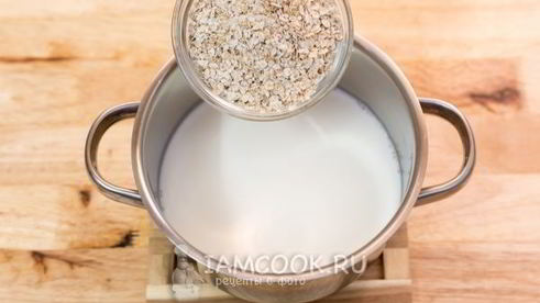 овсяная каша с черникой