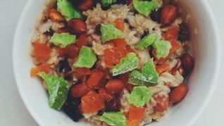 Овсяная каша с сухофруктами