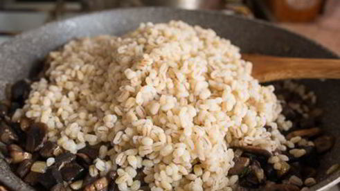 перловка с грибами