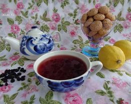 Чай из черной смородины с мятой