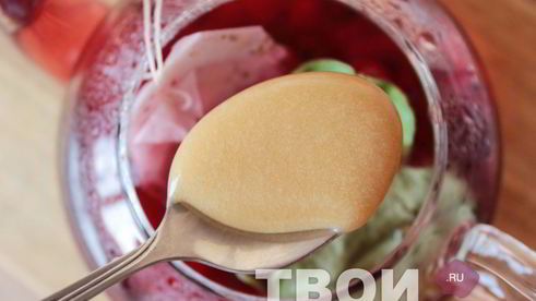 чай с ягодами