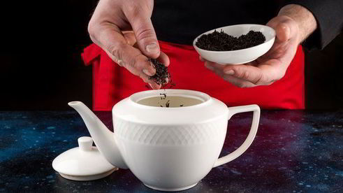 холодный летний чай с мятой и лимоном