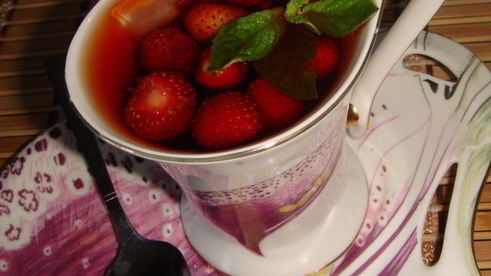 клубничный чай