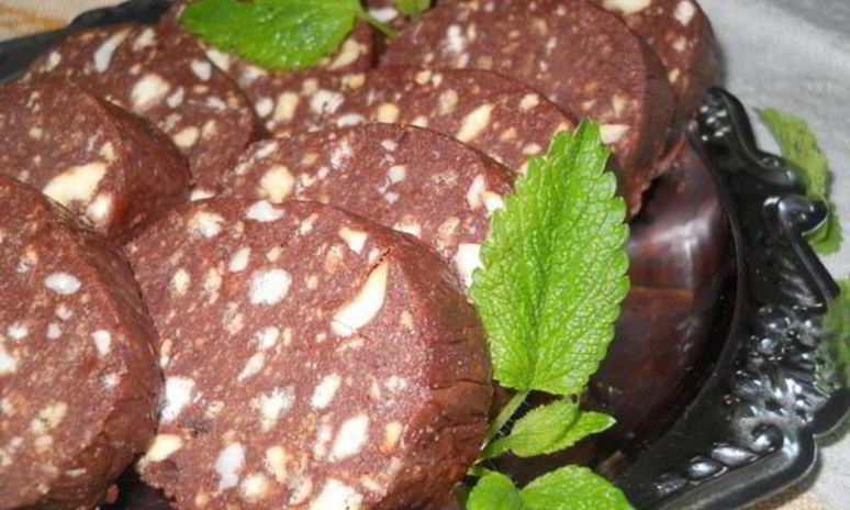 Рецепт вкусной чайной колбаски из печенья