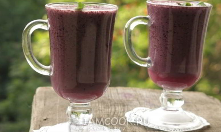 Рецепт чернично-ежевичного коктейль