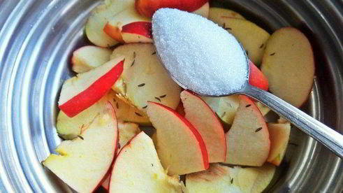 чернично-яблочный напиток