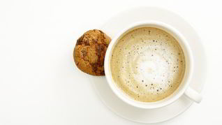 Черный кофе со сливками