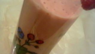 Коктейль клубнично-апельсиновый