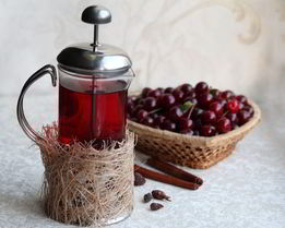 Летний вишневый пунш