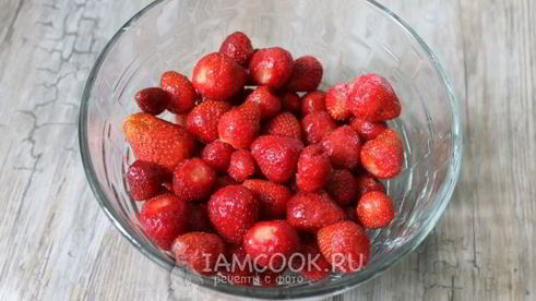 клубничный ликер