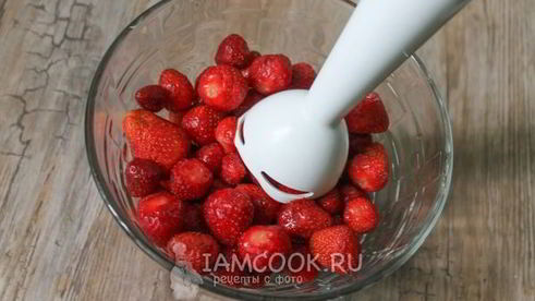 клубничный ликер