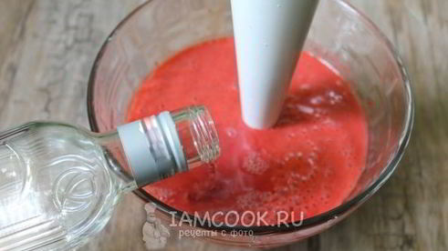 клубничный ликер