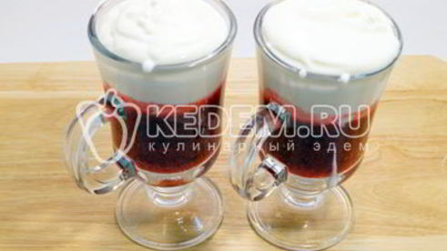 брусничный смузи со сливками