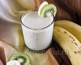 Овсяный смузи с бананом и киви