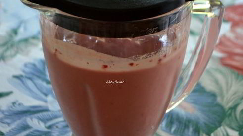 розовый смузи