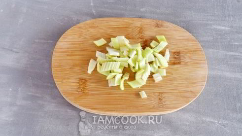 смузи с ананасом и сельдереем