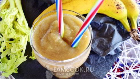 смузи с ананасом и сельдереем