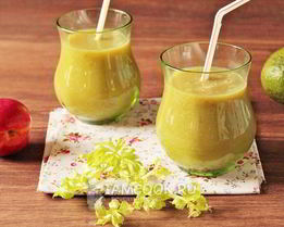 Смузи с авокадо и сельдереем