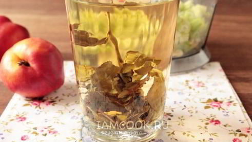 смузи с авокадо и сельдереем